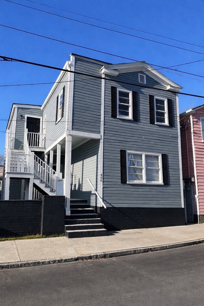 Building Photo - 406 Race St Unit A