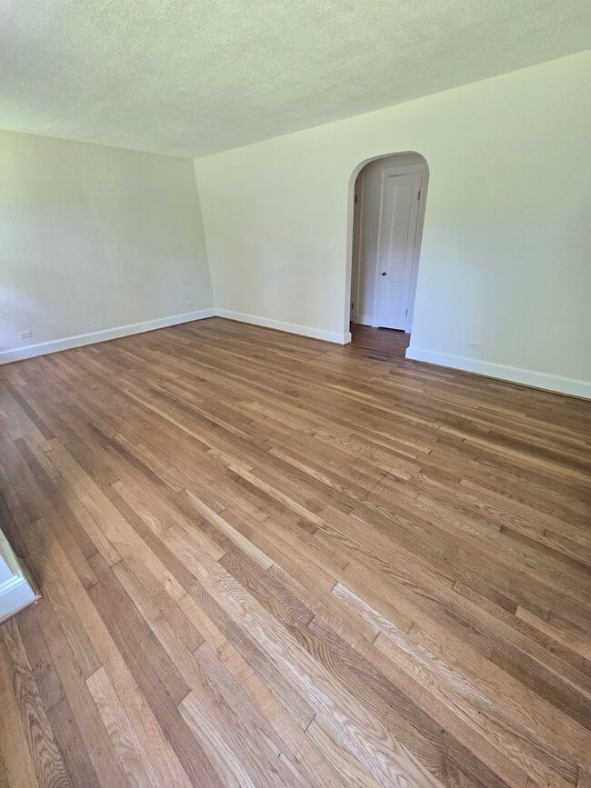 Photo - 8000 Curtis Rd