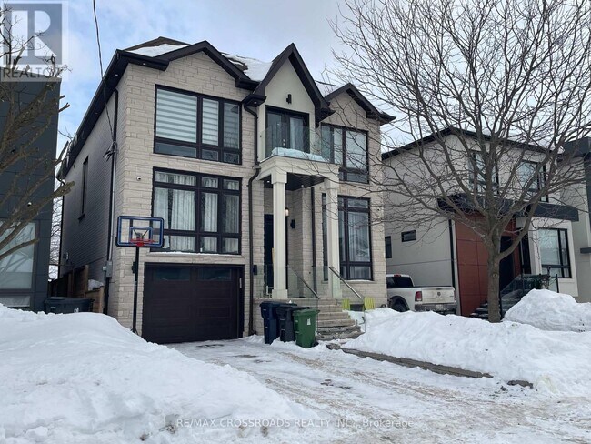 Photo - 89 Cadorna Ave