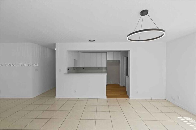 Photo - 841 NW 10th St