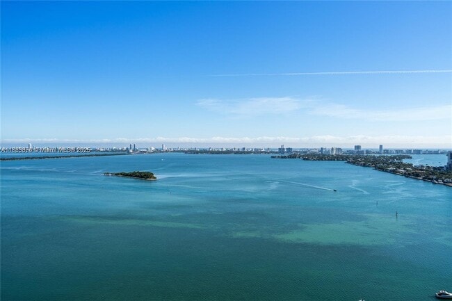 Building Photo - 1800 N Bayshore Dr Unit 3207 Rental