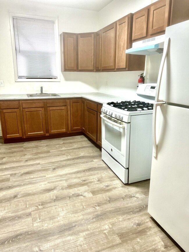 Photo - 1660 Normal Ave