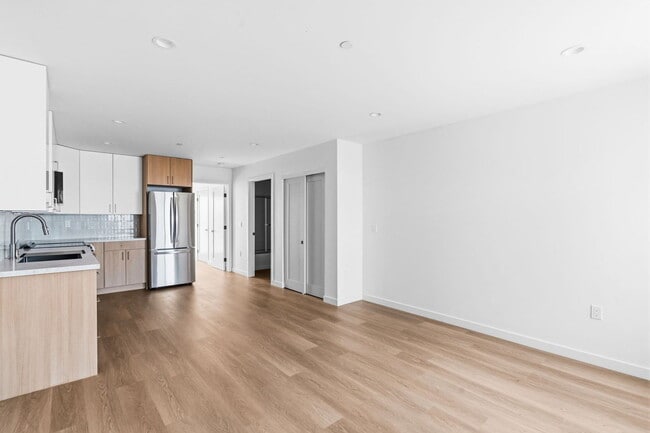 Photo - 6640 Valjean Ct Unit 1