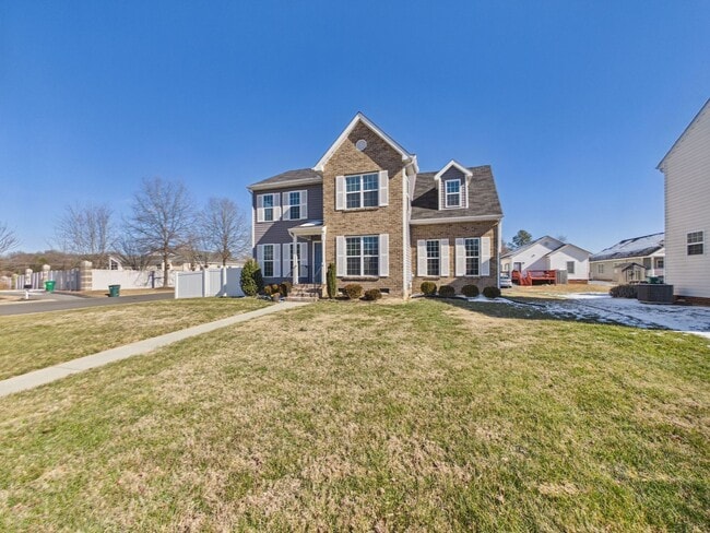 Photo - 3121 Divine Dr