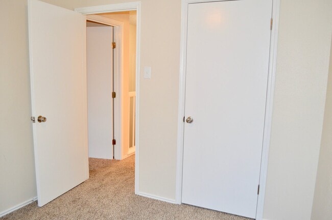 Photo - Beautifully updated move-in ready 3/2.5