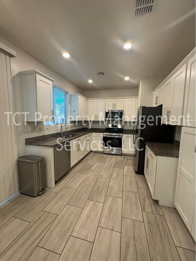 Photo - Beautifully maintained home in gated Layton Lakes