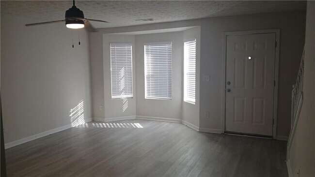 Photo - 5677 Wind Gate Ln