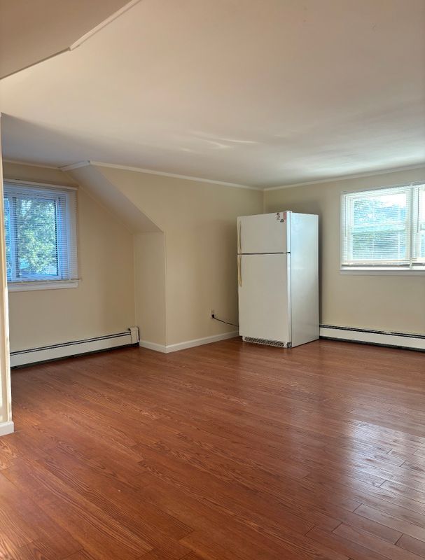 Photo - 68 Winges Ave