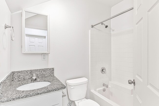 Photo - 319 Hermosa Ave Unidad 10