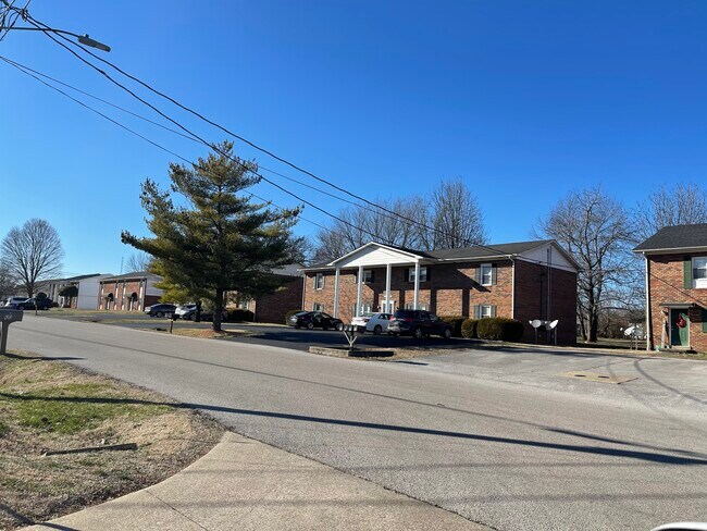 Photo - 605 Eastwood St Unit B