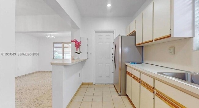Photo - 3330 SW 2nd St