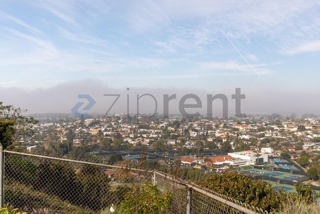 Photo - 5002 Plainview Rd