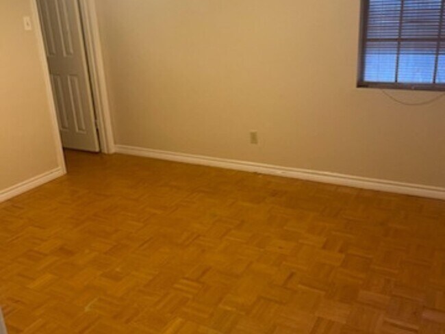 Photo - 1239 Brown Dr