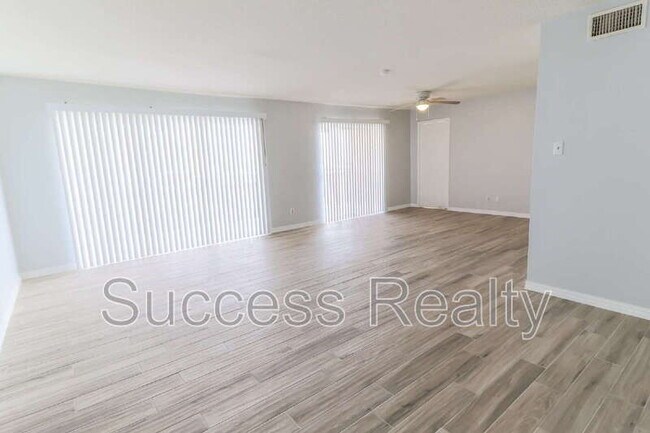 Photo - 4800 N Stanton St Unit 183