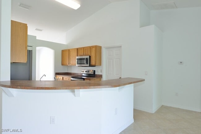 Photo - 343 NE 10th St