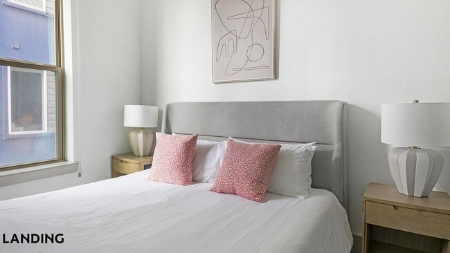 Photo - 3030 Summer St Unit 242