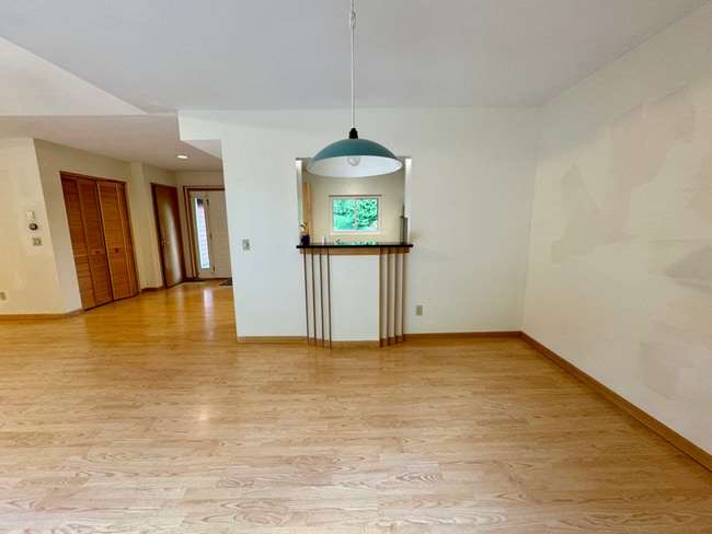 Photo - 113 Penny Ln