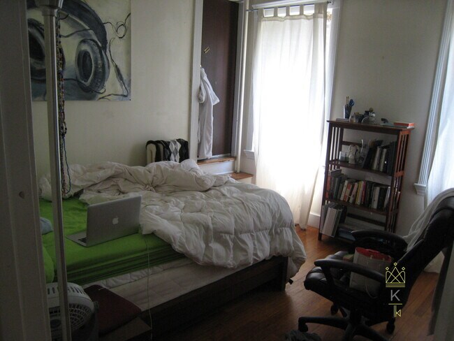 Photo - 322 St Paul St Unit 2