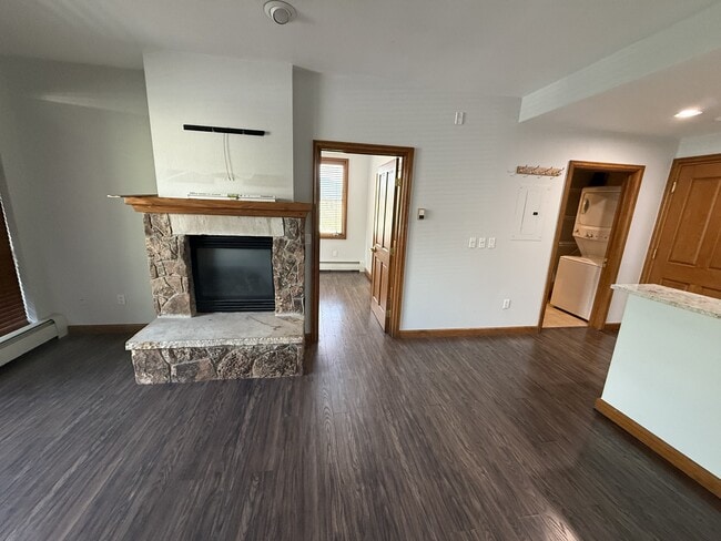 Photo - 240 Chapel Pl