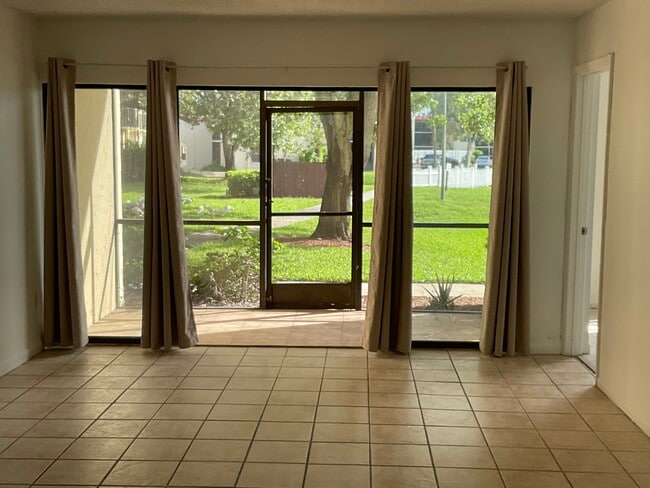 Photo - 2050 Oleander Blvd Unit 7-104