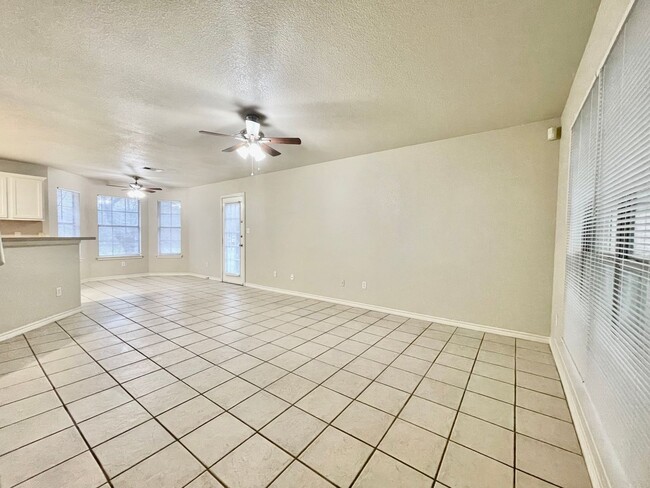Photo - Comfort & Charm in Castle Forest - Reduced Deposit for Qualified Applicants!