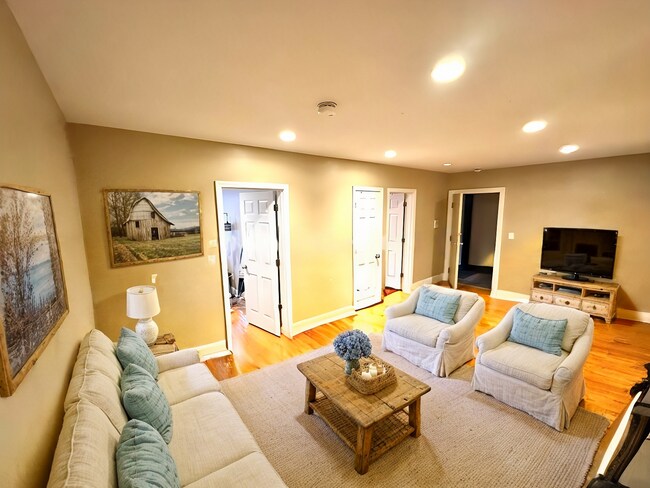 Photo - 76 Egmont St Condo Unit 5