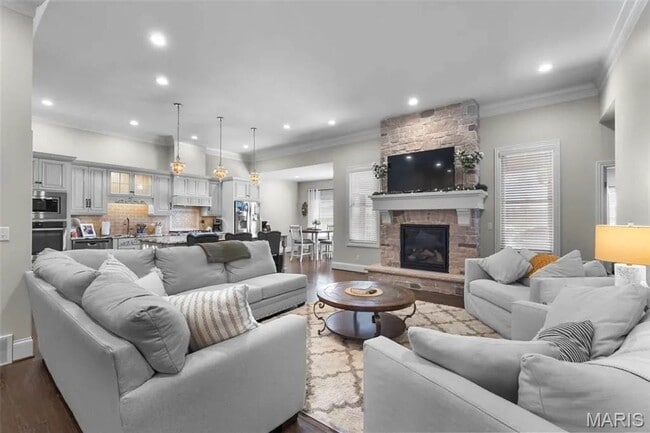 Photo - Stunning Custom-Built 4 Bedroom Duplex in East Jackson School District