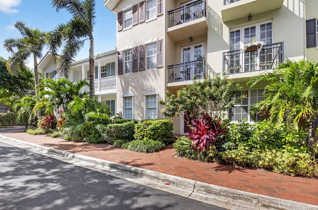 Photo - 1054 E Heritage Club Cir