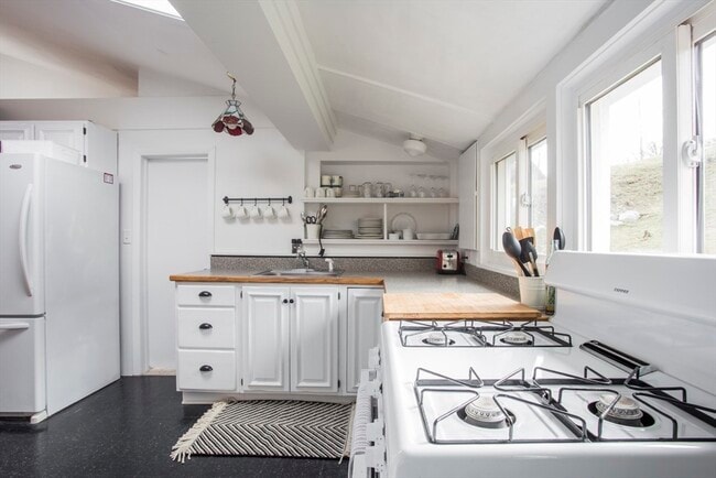 Photo - 43 Bayview Rd