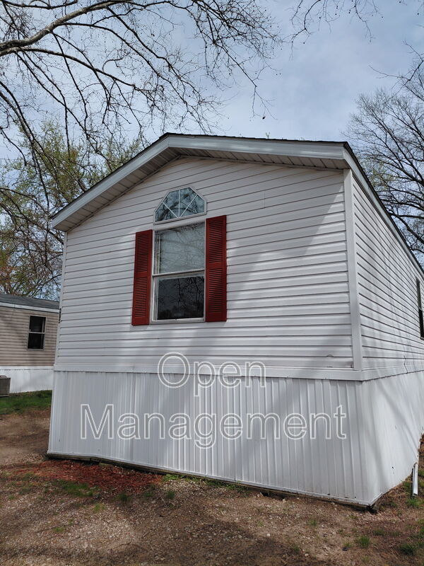 Photo - 301 Mantle Ave