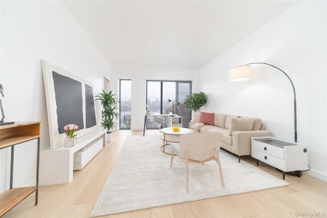 Photo - 30-05 Vernon Blvd Unit 6I