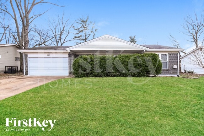 Building Photo - 2090 Avon Dr