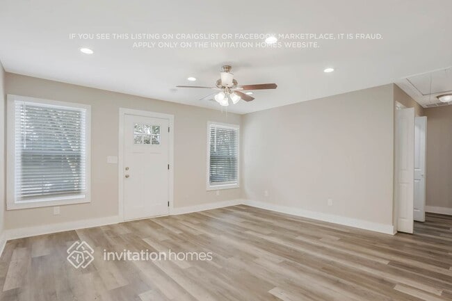 Photo - 212 Glenrose Cir SW