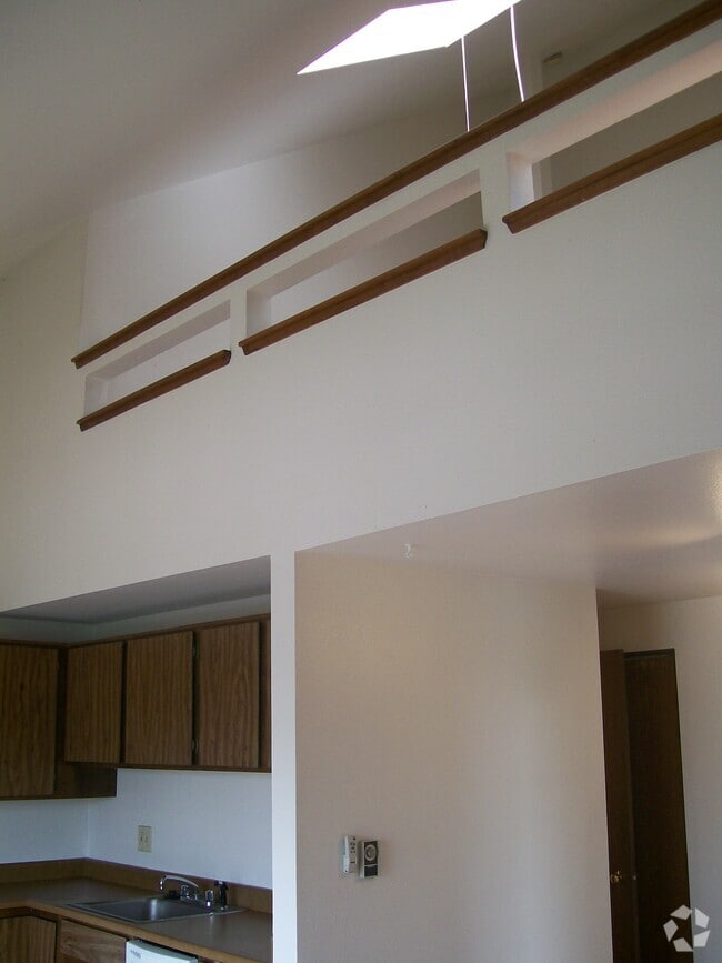 Building Photo - 4501 Boardwalk Dr Unit A6 Rental