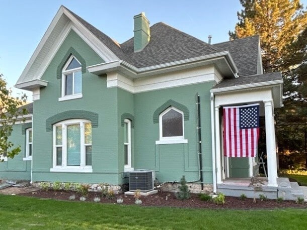 Building Photo - 488 N 400 E