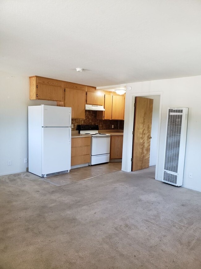 Building Photo - 210 Locust St Unit #1