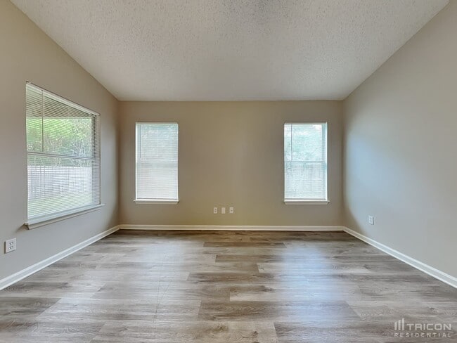 Photo - 1516 Irishwood Ct