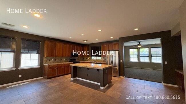 Photo - 20593 W Hamilton St