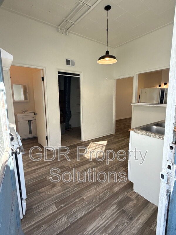 Photo - 3209 Burton Ave SE Unit 525 Wellesley B