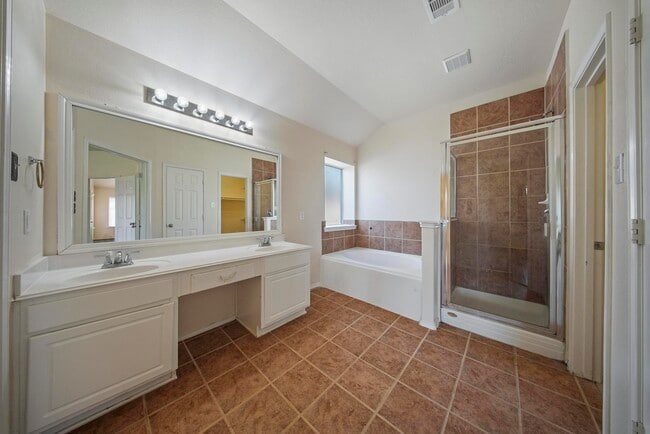 5015 Bridgecrossing Ct