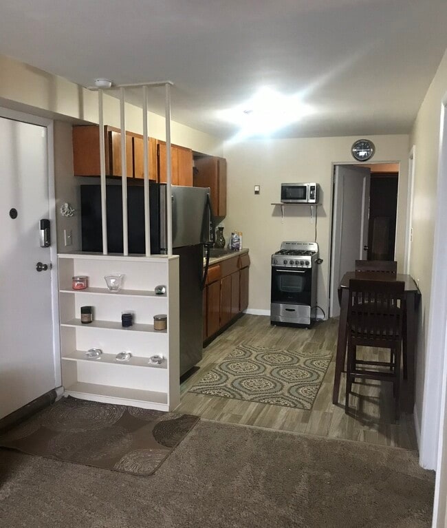 Photo - 1217 W Grand Ave