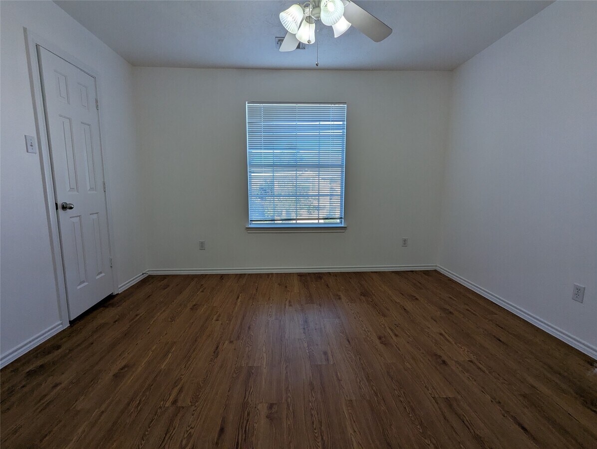 Photo - 16515 Beckland Ln