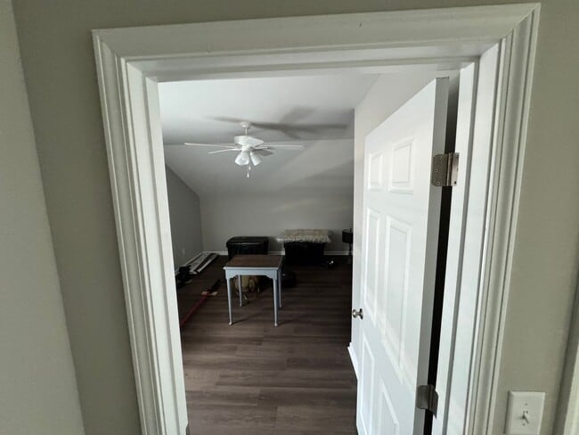 Photo - 1290 Providence Ln