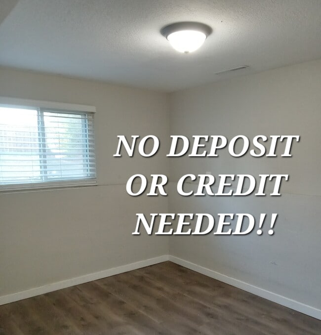 Building Photo - 3136 Moonbeam Cir S Rental