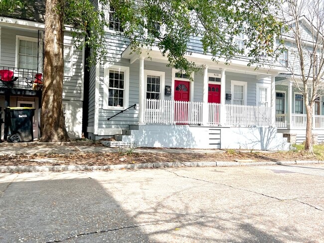 Building Photo - 406 E 31st St