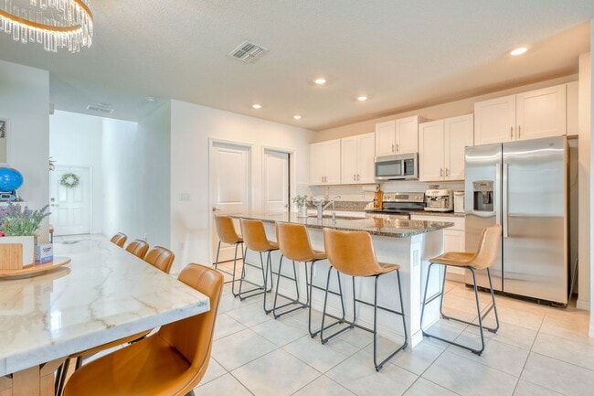 Photo - 111 Rain Lily Ave