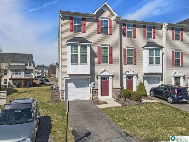 Photo - 10 White Rose Lane