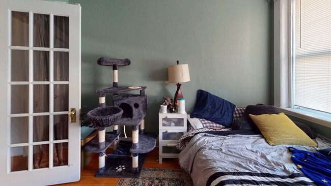 Photo - 129 Chiswick Rd Unit 11