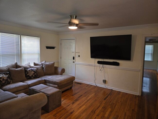 Photo - 1809 Tyndall Dr