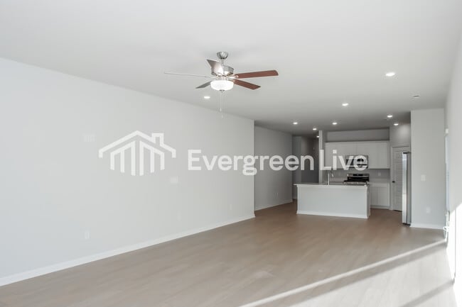 Photo - 312 Pond Spg Dr